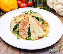 Инсалата Верди с лососем