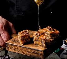 Орехово-медовая пахлава