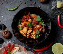 Курица в кисло-сладком соусе