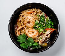 Морепродукты в соусе Самбал