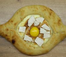 Хачапури с сыром и курицей