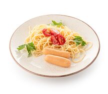 Спагетти с куриными мини-сосисками