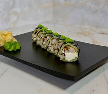 Ролл Сашими с угрём, креветкой и огурцом