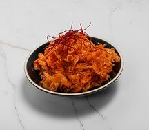 Коралловый гриб с соусом кимчи