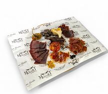 Плато валяных мясных деликатесов