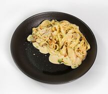Тальятелле с курицей и белыми грибами