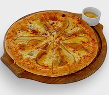 Пицца с грушей и хамоном