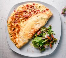Омлет с ветчиной и сыром