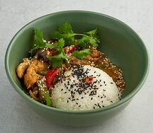 Желтый карри с курицей