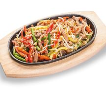 Быстрозажаренная свинина с овощами