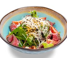 Теплый салат с телятиной