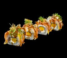 Ролл манго и копченый лосось