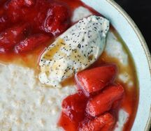 Каша Овсяная с клубничным кули