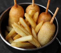 Мини-корн-доги с фри