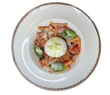 Казаречче с баклажанами и бурратой