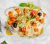 Дорадо запеченное с овощами
