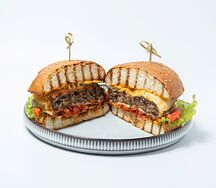 Фирменный бургер куриный