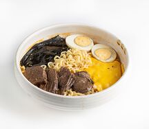 Сырный рамен с говядиной