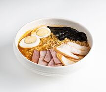 Рамен с копченостями