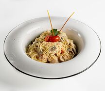 Феттуччине с курицей и грибами