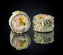 Теплый ролл темпура с креветкой