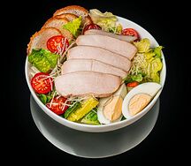 Салат Цезарь с курицей