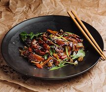 Wok с уткой