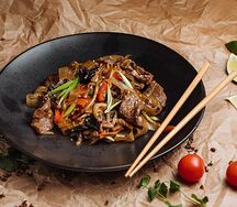 Wok с говядиной