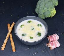 Суп-пюре с брокколи и беконом