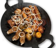 Садж из курицы и свинины