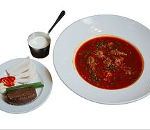Борщ Традиционный с говяжьей грудинкой