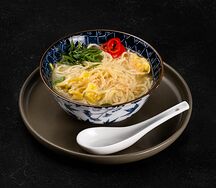 Куриный бульон с вонтонами креветка-курица