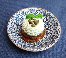 Малаби с козьим сыром и фисташкой