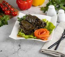 Долма в винoградных листьях