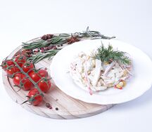 Салат с капустой и крабовыми палочками