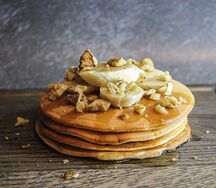 Панкейки-блинчики Банан с грецким орехом и медом