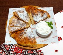 Сладкая плацинда с тыквой