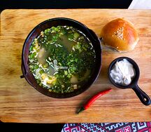 3ама Царская с домашней курицей