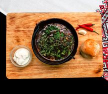 Чорба с фасолью на копченых свиных ребрах