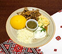 Токана из курицы с мамалыгой