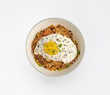 Жареный рис кимчи с курицей