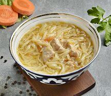 Куриный суп с лапшой