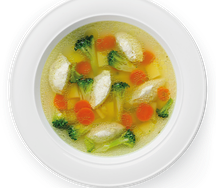 Суп с куриными кнелями и овощами