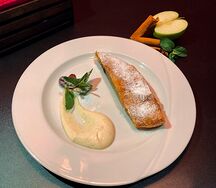 Яблочный штрудель