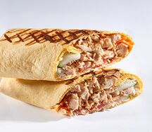 Шаурма в сырном лаваше с курицей