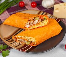 Шаурма из курицы в сырном лаваше