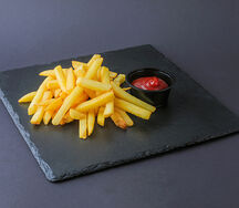 Картофель фри c соусом