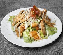 Салат Цезарь с курицей