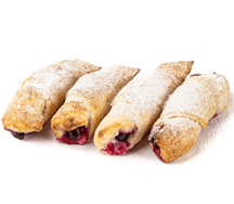 Рогалики с сезонными ягодами