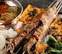 Печень с овощами завёрнутая сеточным жиром